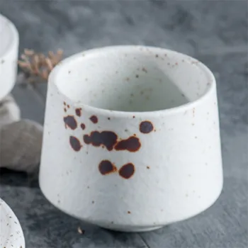 A Japán Kerámia Modern Minimalista Egy Csésze Tea Háztartási Porcelán Retro Teáscsésze Kreatív Kung Fu Víz Bögrék Hivatal Drinkware